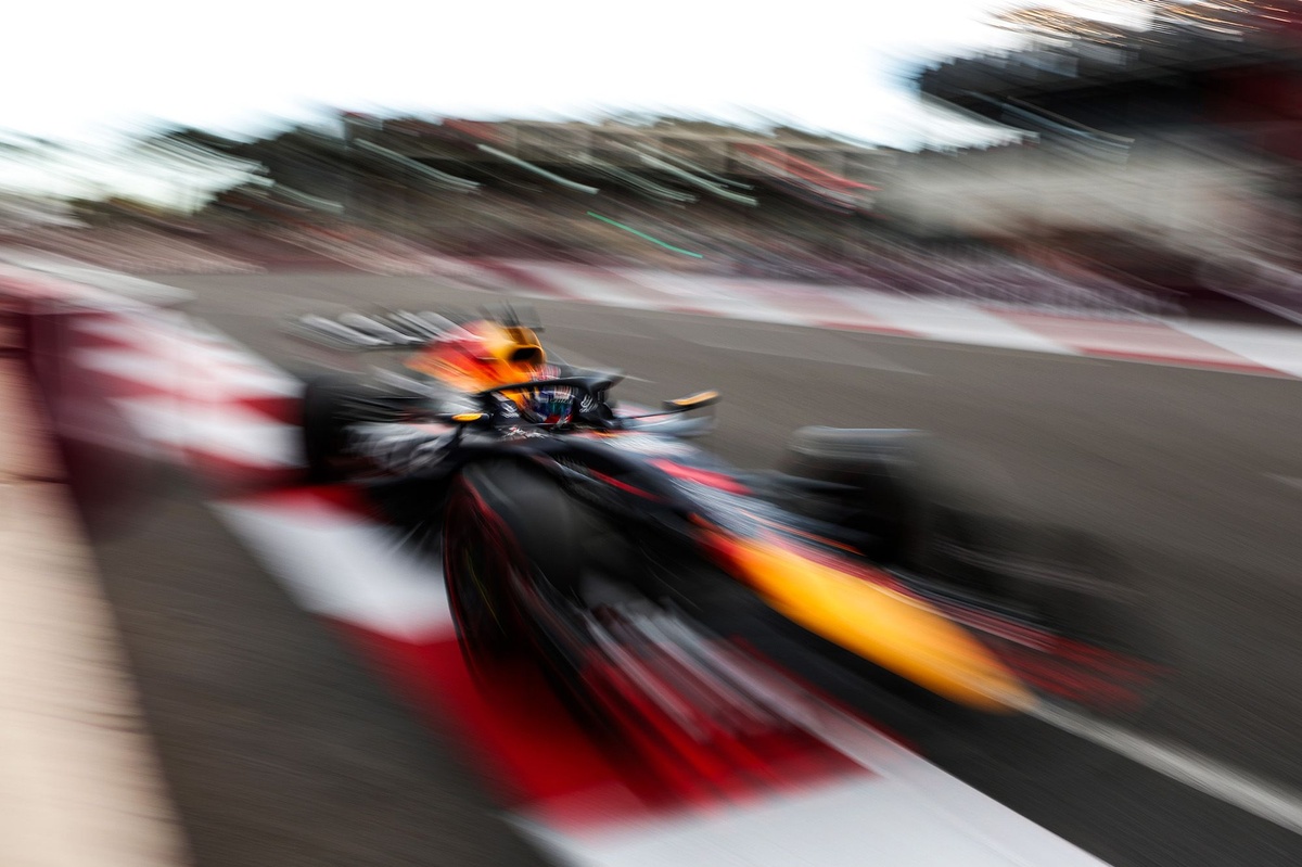 Analysis: How Verstappen adapted to Baku's changing conditions to beat Sainz to F1 pole