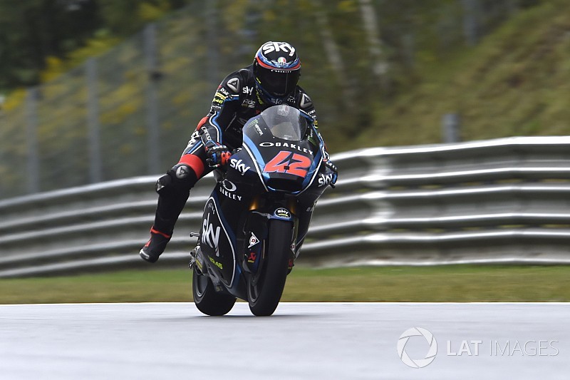 Bagnaia se impone en un vibrante duelo con Oliveira