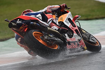 Alberto Puig: "Die Honda war manchmal nicht auf dem Level von Marquez"