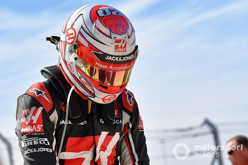Kevin Magnussen, Haas F1 Team VF-18 en parc ferme 