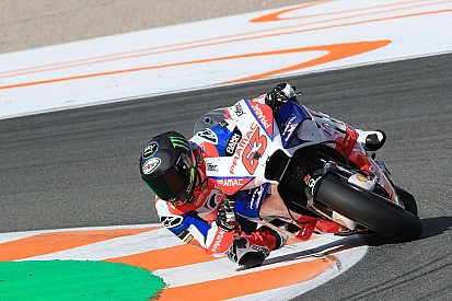 Bagnaia incredulo: "Non mi aspettavo di essere a meno di un secondo al primo test"