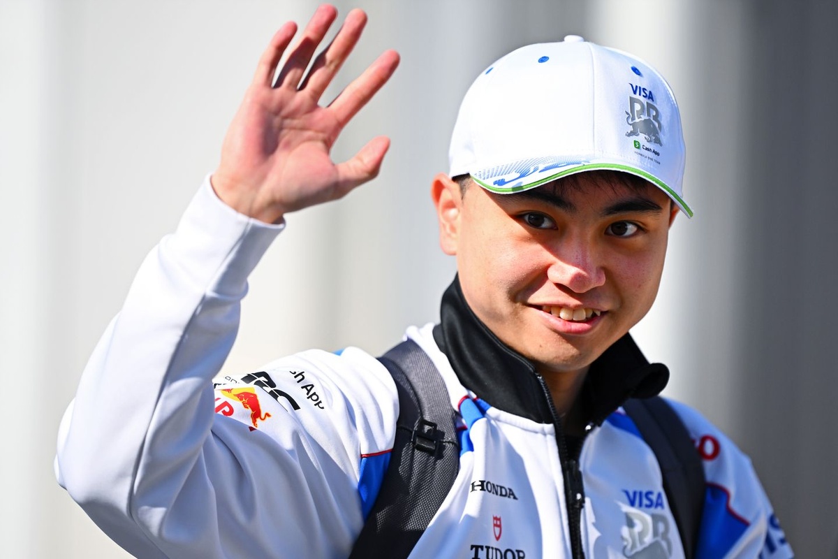 【F1】岩佐歩夢 選手サイン　早い者勝ち ayumu-iwasa.jpg