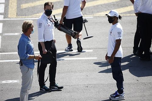 Rosberg: "Hamilton es el mejor de todos los tiempos en cuanto a talento"