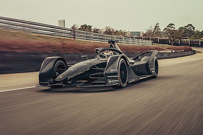 Photos - Premiers tours de roue pour Porsche en Formule E