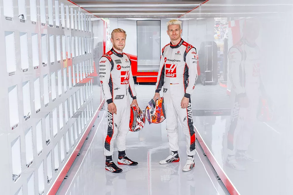 ハースF1、2024年もケビン・マグヌッセンとニコ・ヒュルケンベルグの