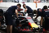 Horner: "El fallo del motor de Ricciardo no puede ocurrir a este nivel"