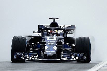 Red Bull, Ricciardo'nun testlerdeki kazasını doğruladı