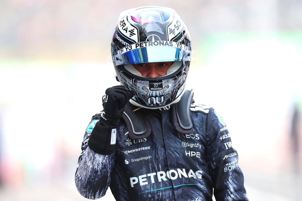 Antonelli aproveita safety car para vencer GP do Japão e assumir liderança do campeonato