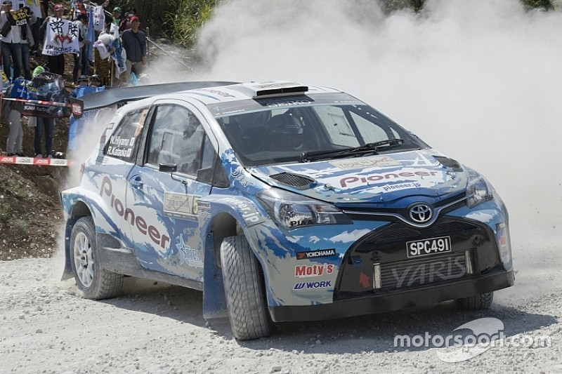 Review Over Drive: Rumitnya dunia motorsport