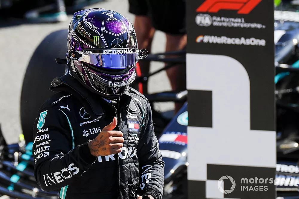 Polesitter Lewis Hamilton, Mercedes F1 W11 
