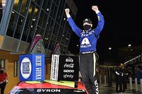 William Byron remonta y gana en Homestead, Suárez en top 15