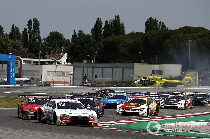 René Rast, Audi Sport Team Rosberg, Audi RS 5 DTM leads
