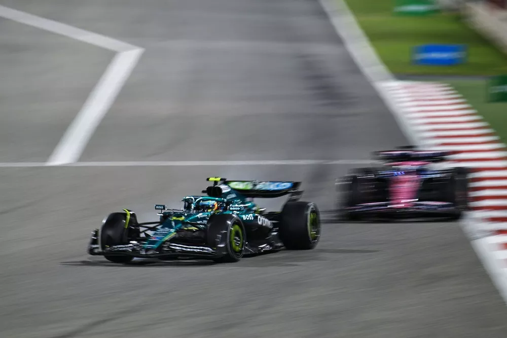 Fernando Alonso, Aston Martin Racing, Pierre Gasly, Alpine