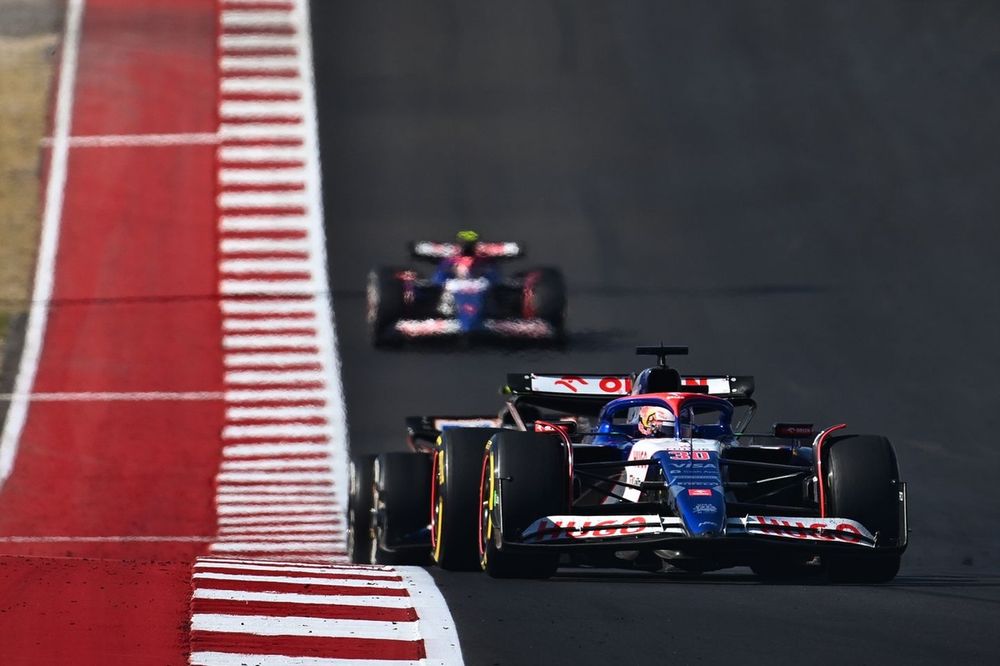 Liam Lawson, RB F1 Team VCARB 01, Pierre Gasly, Alpine A524, Yuki Tsunoda, RB F1 Team VCARB 01
