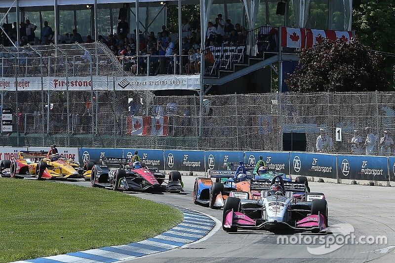 Race Start- Marco Andretti, Herta - Andretti Autosport Honda leads