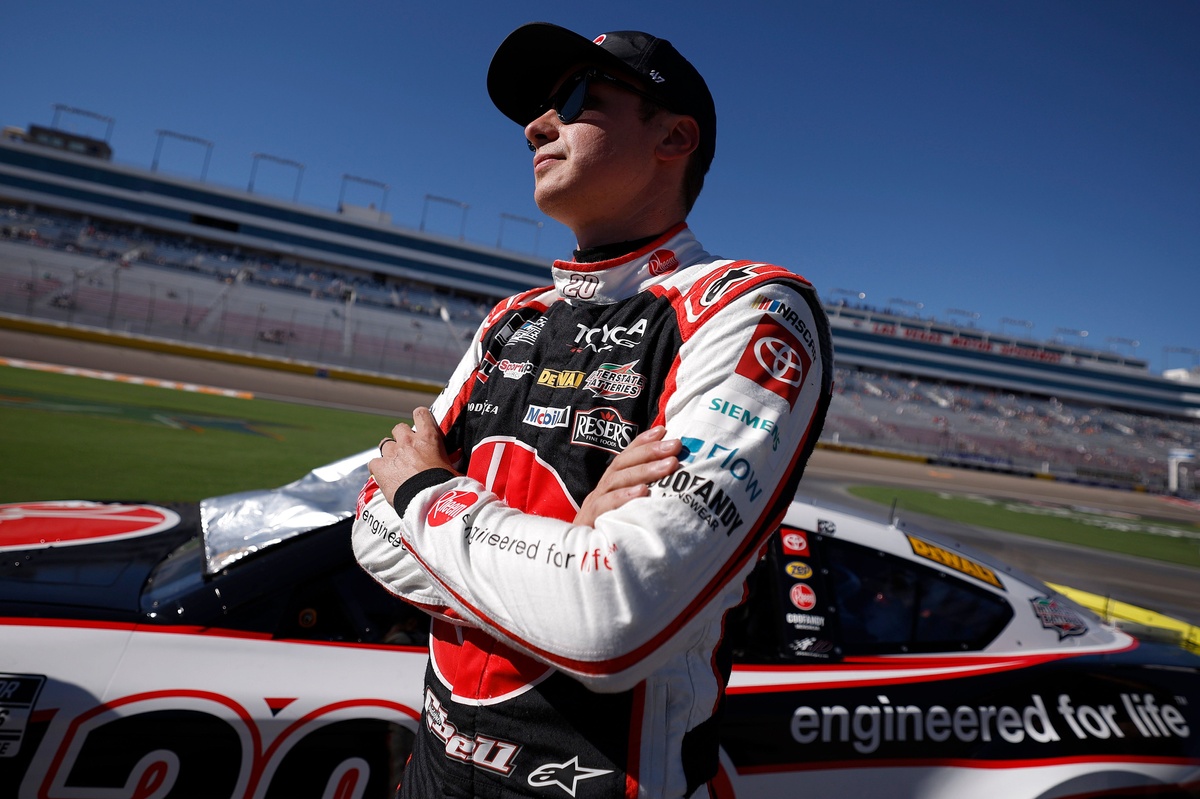 Christopher Bell frustrated after mechanical issue tanks potential opportunity in Las Vegas