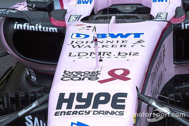Logo de la Asociación de tratamiento del cáncer de mama en la nariz de Force India VJM10