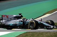 Hamilton celebra su tetracampeonato liderando la FP1 de Brasil