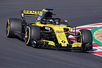 Renault проводит съемочный день в Барселоне: видео