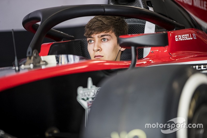 Russell: Manuver de Vries “benar-benar bodoh”