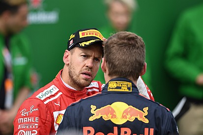 Vettel aura une discussion privée avec Verstappen