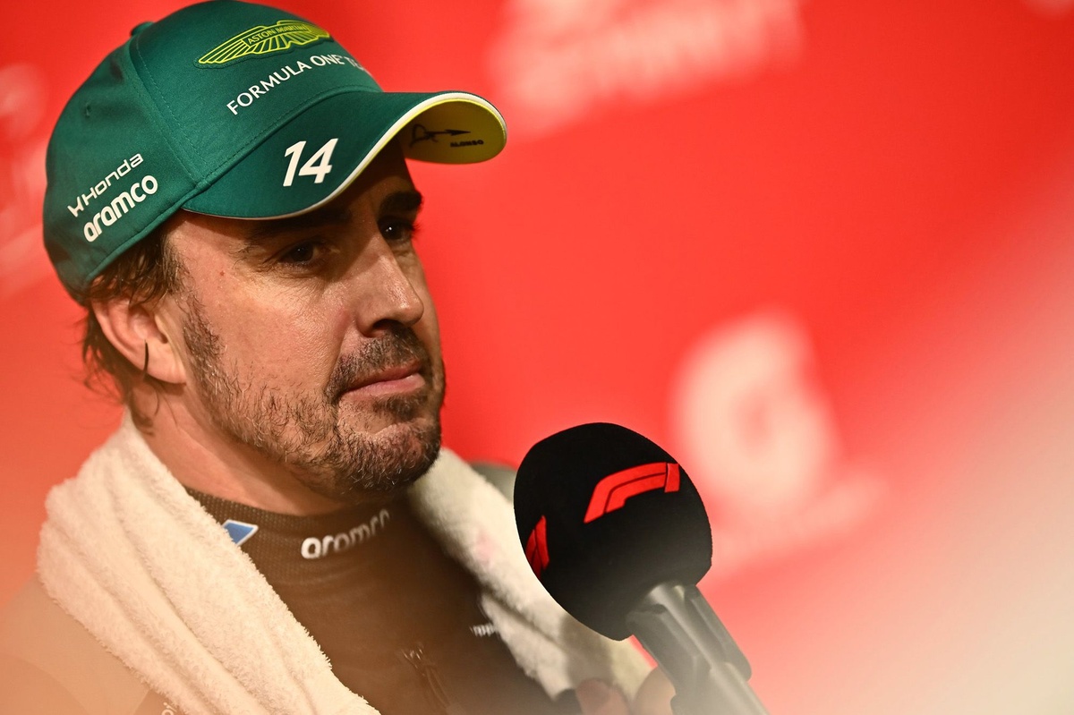 Alonso tendrá su esperada biografía en 2027 con historias inéditas sobre su carrera