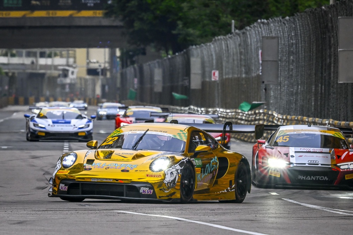 Porsche driver Laurin Heinrich rejects blame for three-car Macau crash