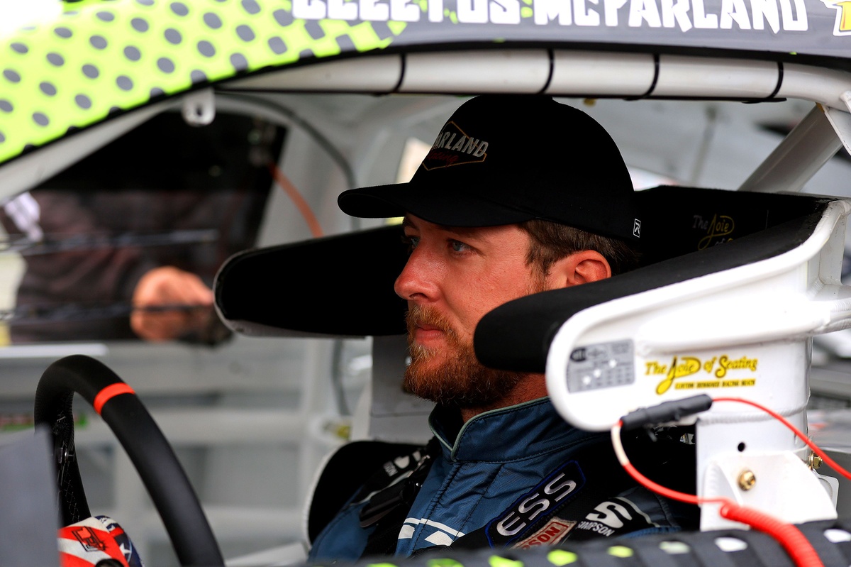 Cleetus McFarland involved in ARCA championship affecting crash 