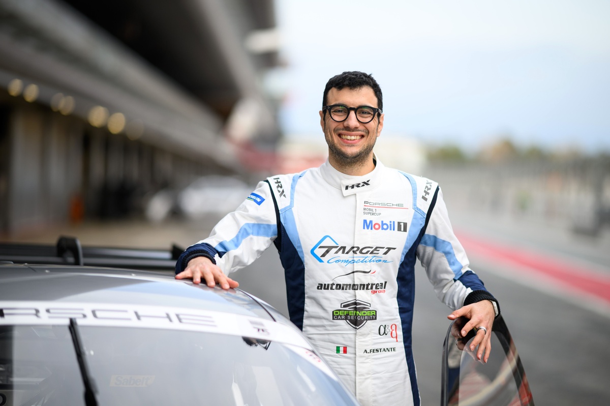 Carrera Cup Italia | Festante salta... triplo in Target Competition