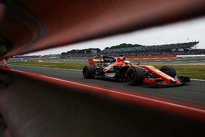 Alonso spera che la McLaren scelga presto il motore per il 2018