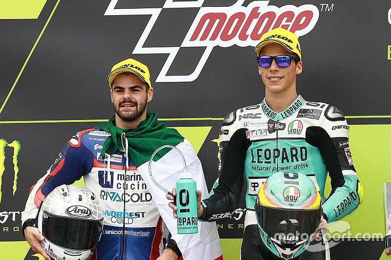 Mir tende la mano a Fenati: