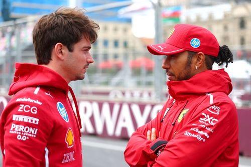 Hamilton tras incumplir las &oacute;rdenes de Ferrari: "Pido disculpas a Charles"