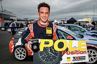 Neuville sprawił sensację