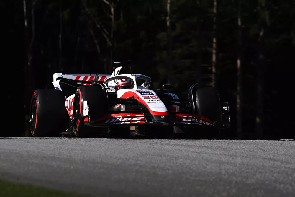 Kevin Magnussen, Haas VF-22