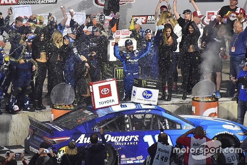 Race Winner Martin Truex Jr., Joe Gibbs Racing, Toyota Camry Auto Owners Insurance