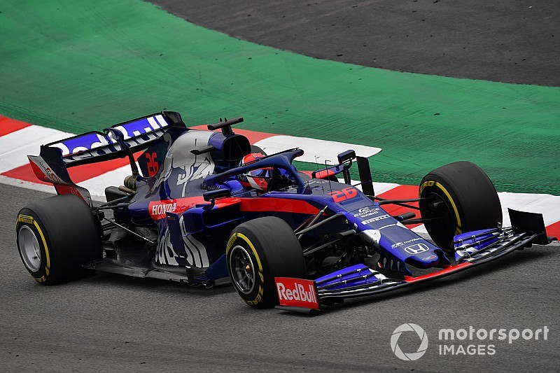 Tes F1 Barcelona: Kvyat buat kejutan di hari ketiga