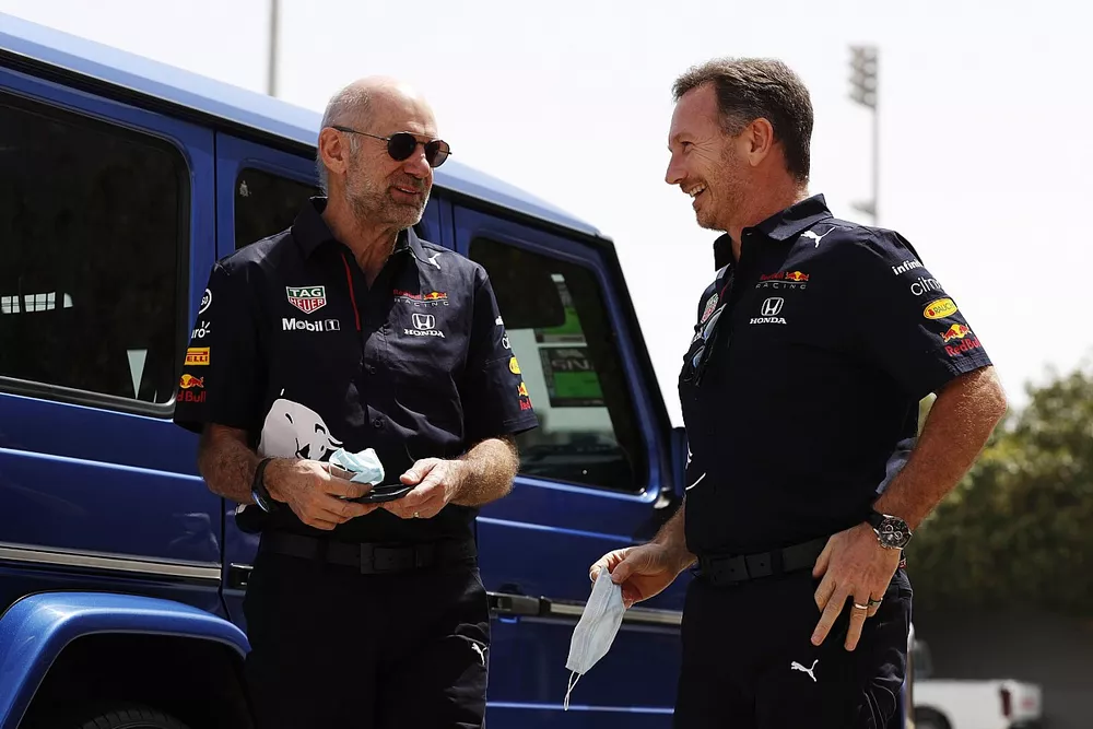 Adrian Newey, director t&eacute;cnico de Red Bull Racing, y Christian Horner, jefe de Red Bull Racing 