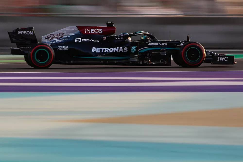 Lewis Hamilton, Mercedes W12