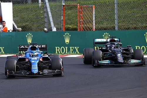Alonso taught Hamilton the F1 racing line in Hungarian GP