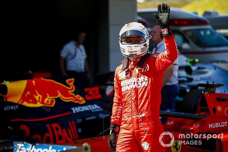 Ganador de la pole Sebastian Vettel, Ferrari celebra