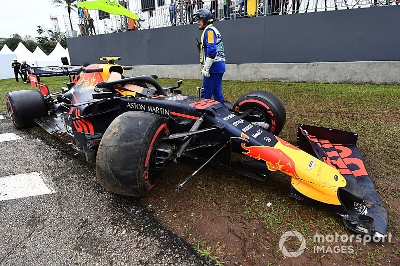 The damaged car of Alexander Albon, Red Bull RB15