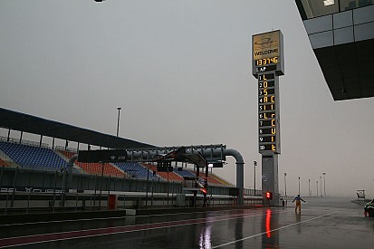 WSBK, Лосейл: фінальну гонку сезону скасовано через зливу у пустелі