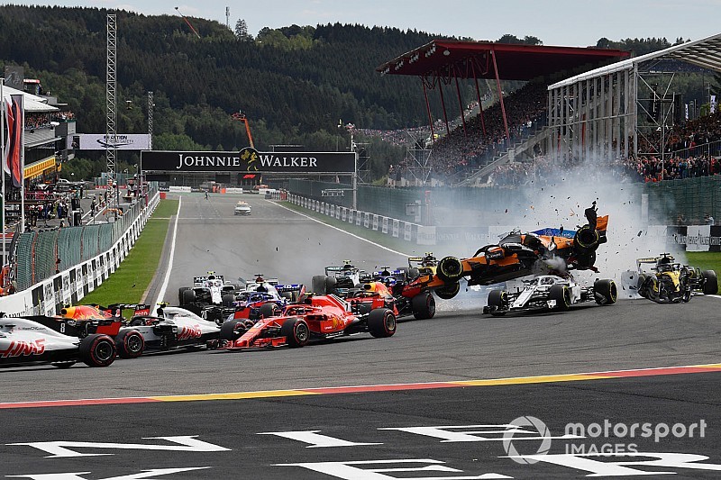 決定的瞬間! 忘れられない2018年F1衝撃のクラッシュ集