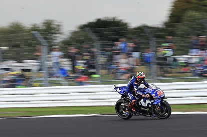 Viñales recupera sensaciones con el mejor tiempo del warm up en Silverstone