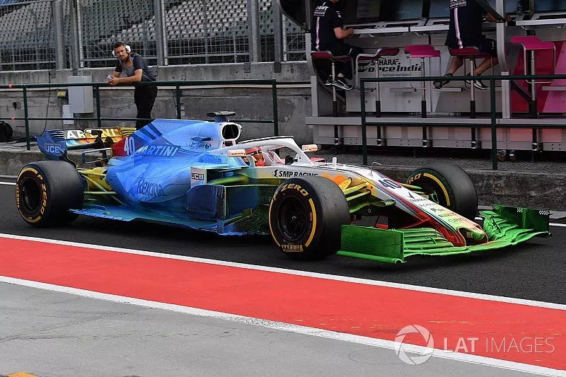 Robert Kubica, Williams FW41, con parafina en su coche