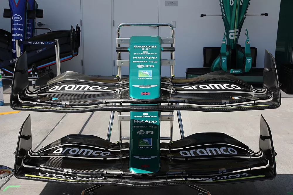 AlphaTauri AT03 nose and front wing detail