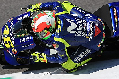 Atronadora pole de Rossi en Mugello