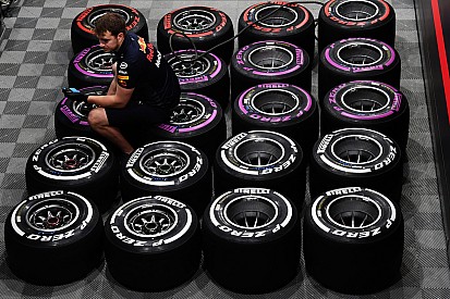 Mercedes и Ferrari сделали разный выбор шин на Гран При Китая