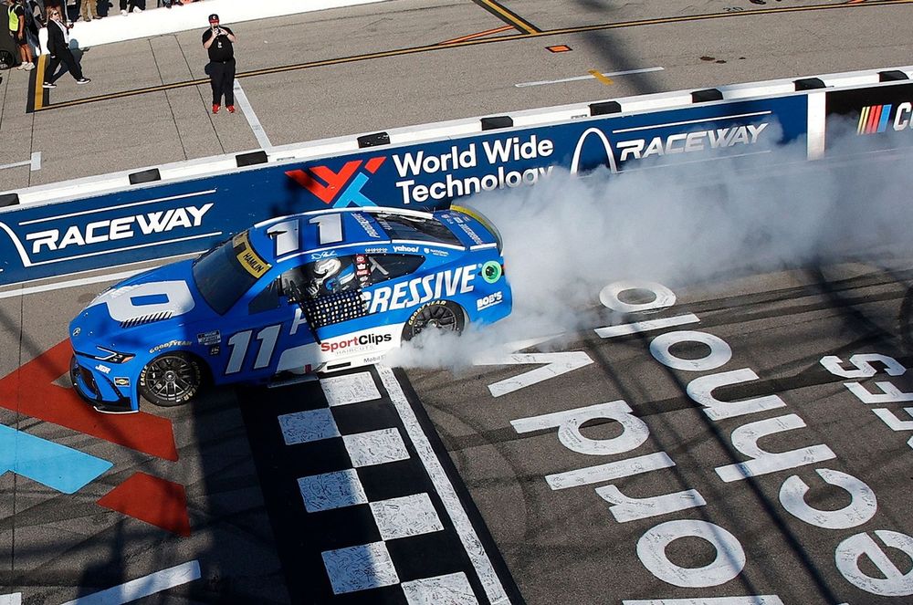 Denny Hamlin, Joe Gibbs Racing Toyota