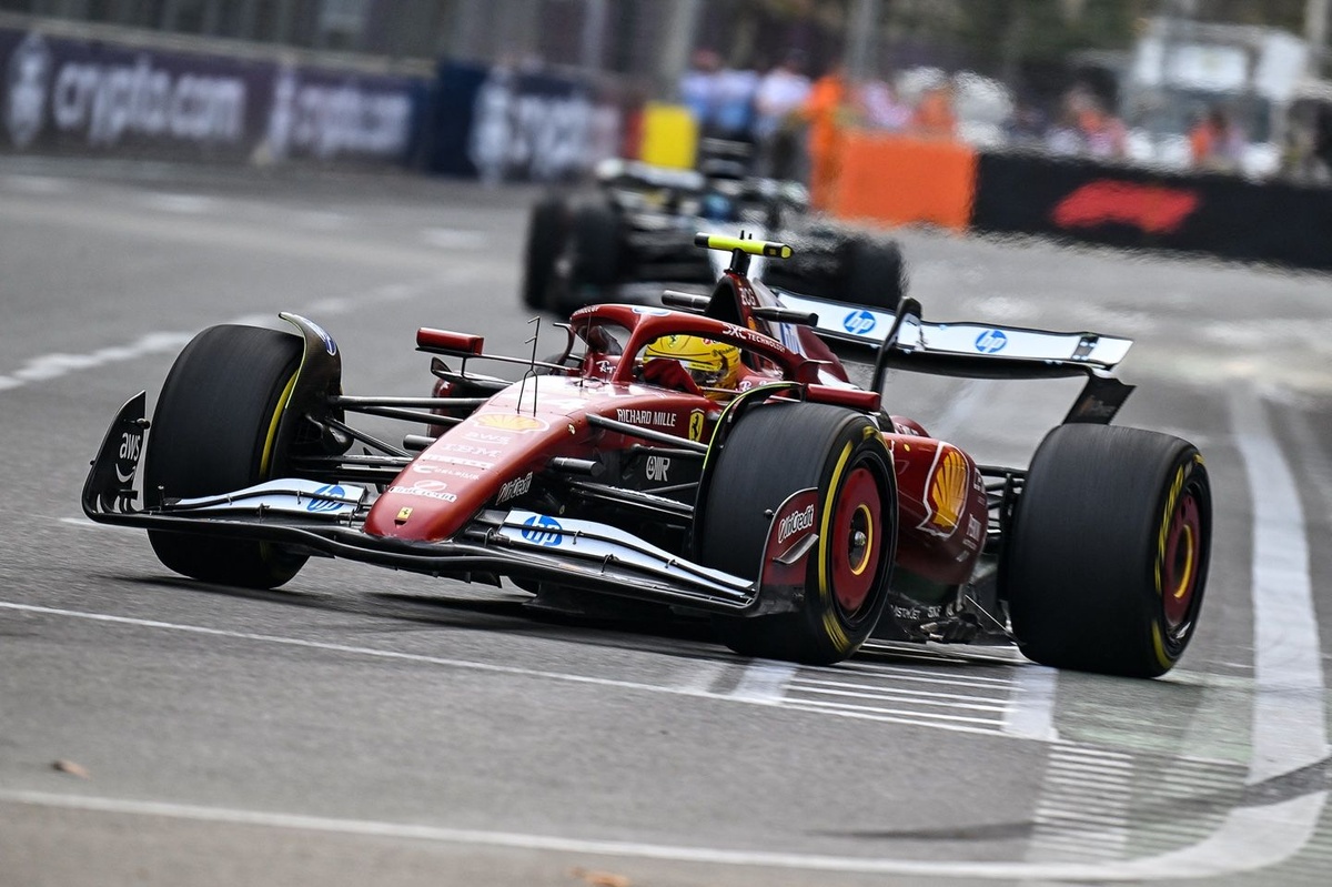 F1 | Hamilton sorride: "La direzione è quella giusta, ora iniziamo a vedere i risultati”